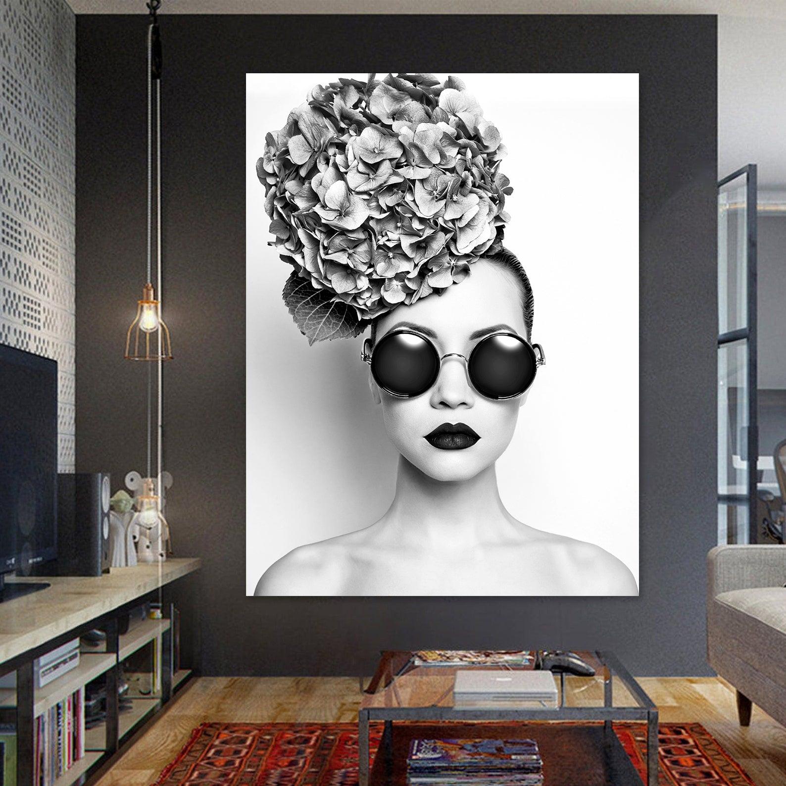 Tablou Canvas - Fata cu ochelari si floare pe cap