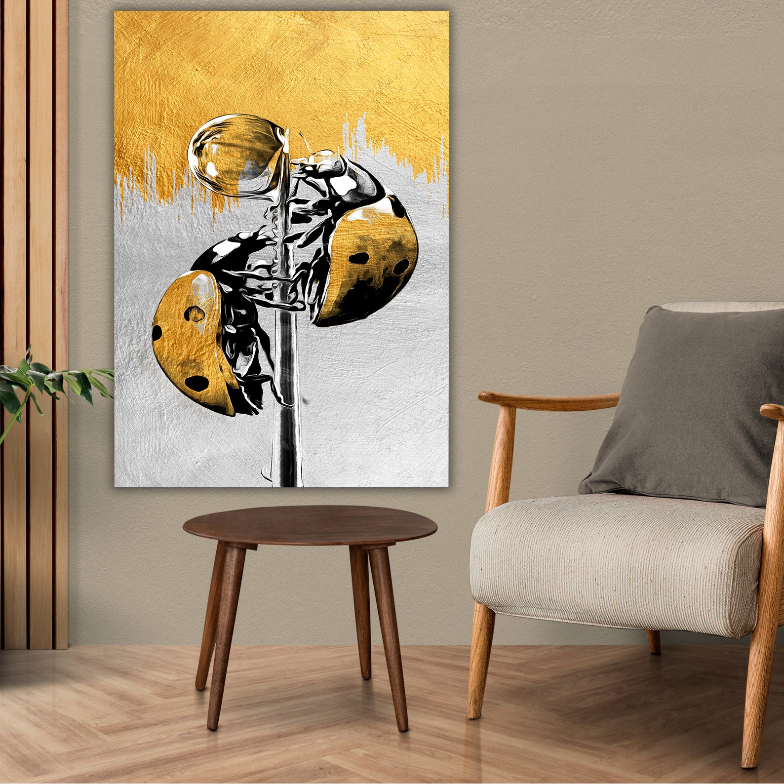 Tablou Canvas - Golden Ladybug